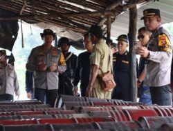 Kapolda Sumsel Tinjau Langsung Gabungan Personil Bongkar Illegal Refinery di Muba