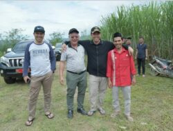 Penjabat Bupati Haili Yoga Kunjungi Perkebunan Tebu Di Wilayah Kecamatan Syiah Utama Bener Meriah