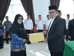 Pj. Bupati Bener Meriah Drs.Haili Yoga M.Si Melantik PNS Pormasi Tahun 2022.