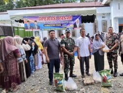 Danramil dan Babinsa Beri Pengamanan kepada Masyarakat di Pasar Murah